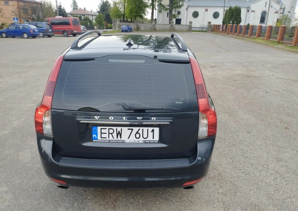 Volvo V50 cena 25000 przebieg: 308000, rok produkcji 2009 z Stargard małe 46